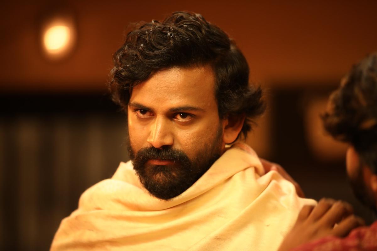 ‘Head Bush’ review Dhananjaya shines in a promising but caricaturish